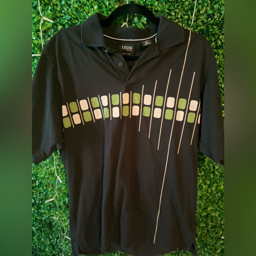 Izod Men’s short sleeve polo Cool Fx material. Size M